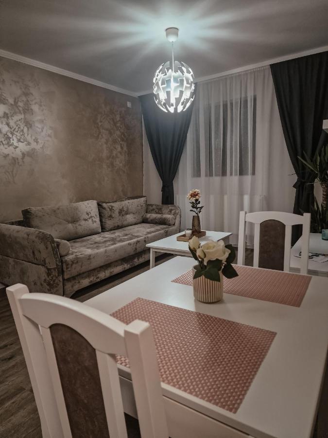 Immocity Oradea Exteriér fotografie